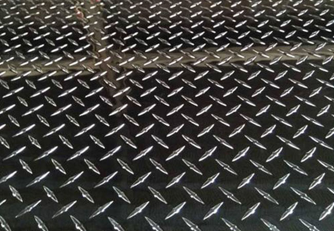 一條筋花紋鋁板